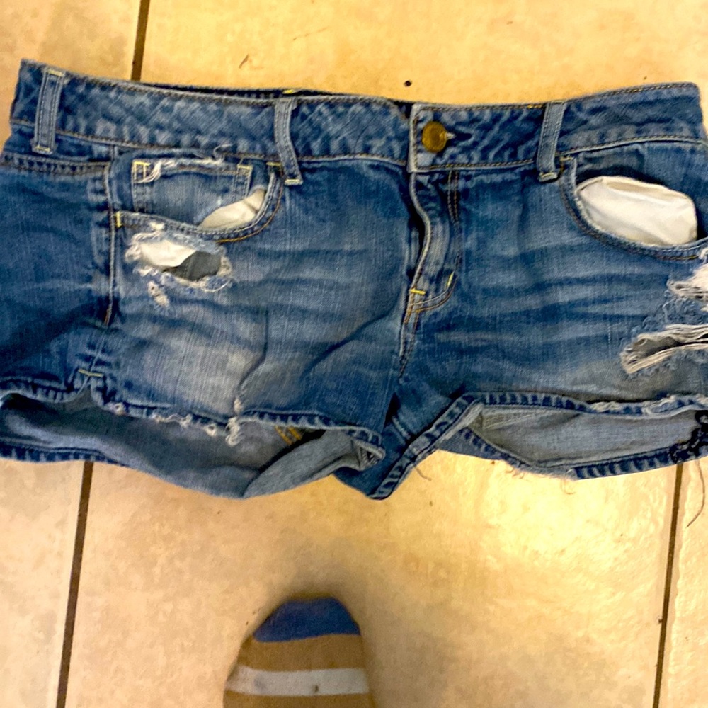 American Eagle size 14 ripped jean shorts